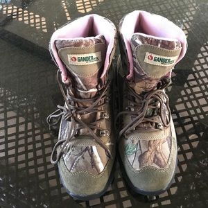 Gander Camouflage Women Boots